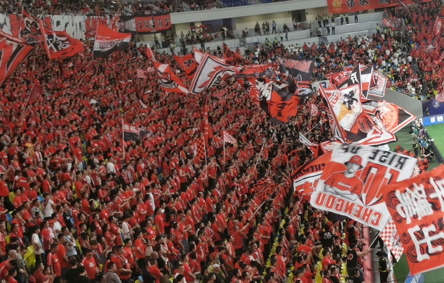 包含成都蓉城迎NBA季后赛关键赛，加时末段完成体检，目标明确，赛程密集仍需轮换的词条