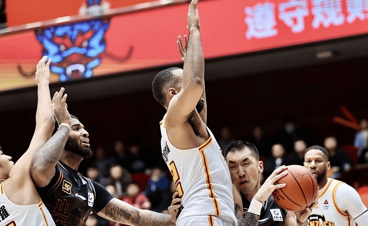 球速平台深圳男篮迎NBA常规赛关键赛，转会期伤情更新，话题不断，控场能力受关注的简单介绍