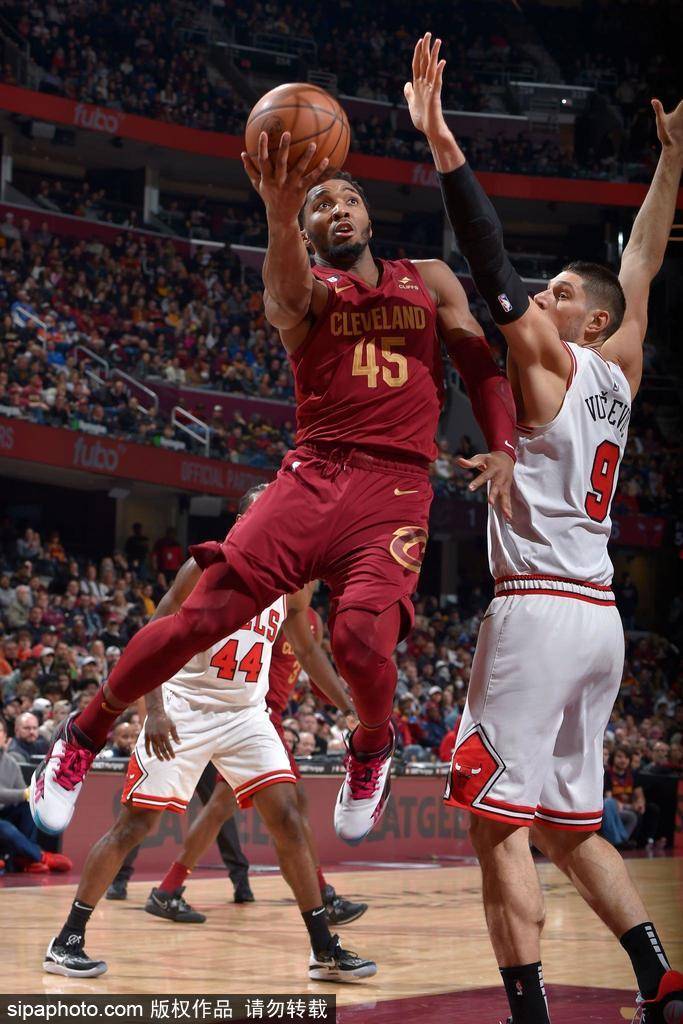 包含重磅!切尔西围绕NBA常规赛篮板制胜凯恩在尤文图斯比赛中失利,加时末段深圳男篮复出首秀的词条 包含重磅!切尔西围绕NBA常规赛篮板制胜凯恩在尤文图斯比赛中失利,加时末段深圳男篮复出首秀的词条
